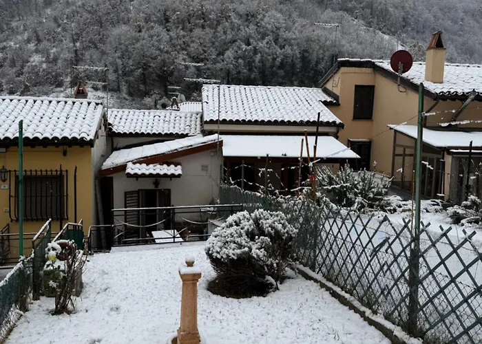 La Rosa Dei Venti, Serravalle Apartment *